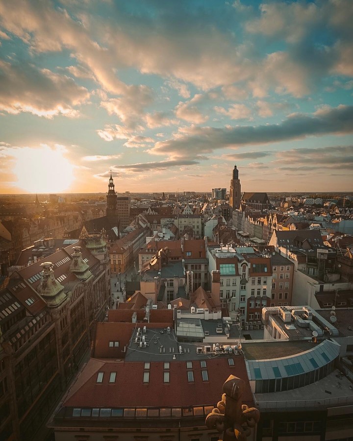 Wroclaw, Poland •Axye~