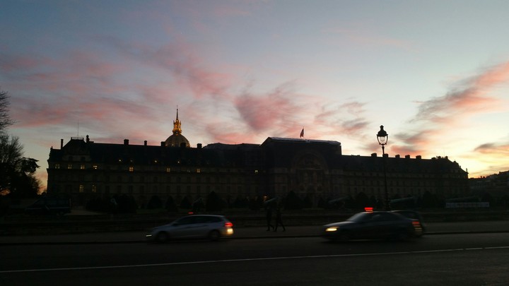 For tonight, watch the sky ! 