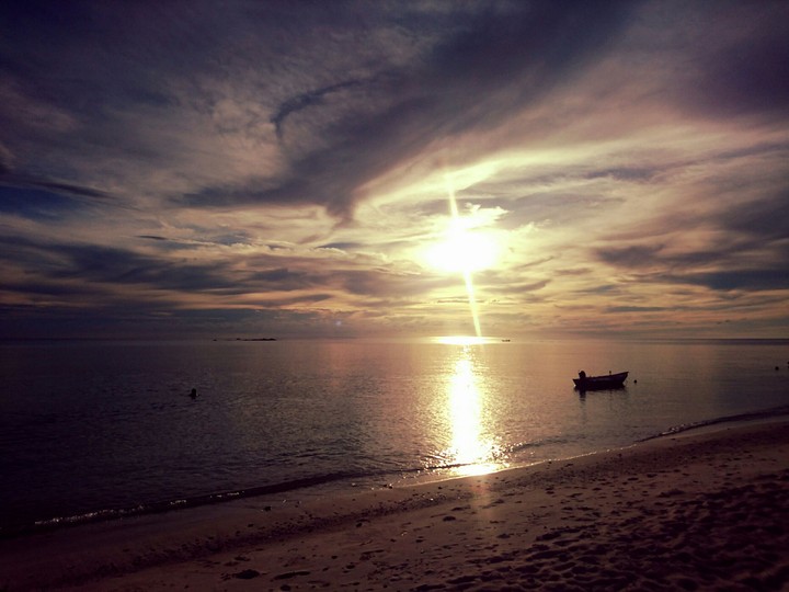 AA. Thoddoo, Maldives 