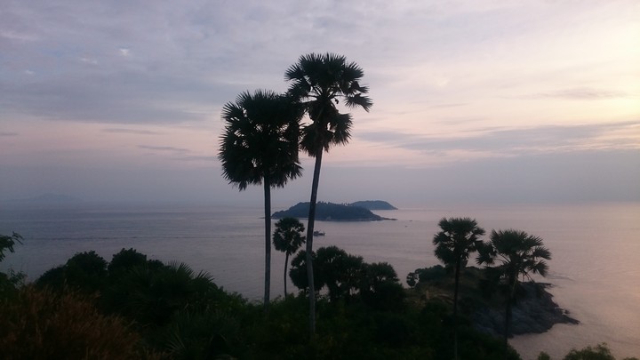 Phuket, Lam prom tep