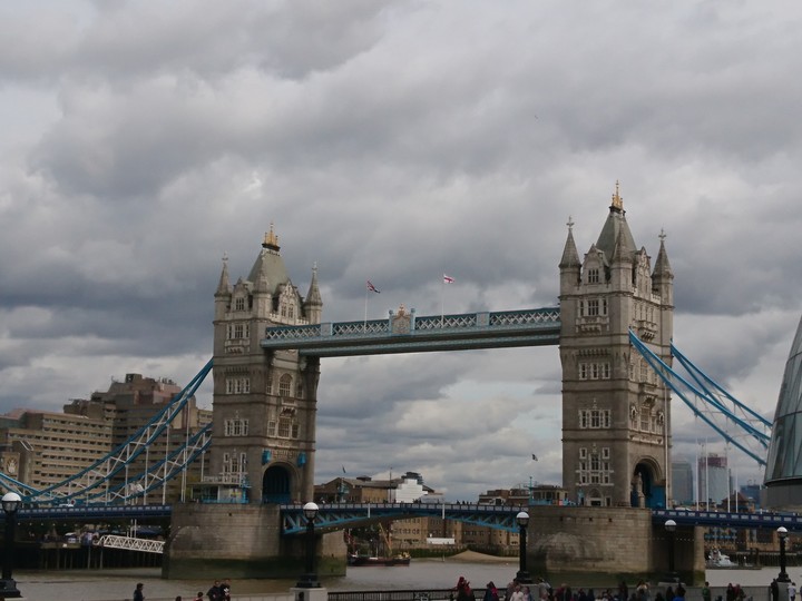 tower bridge
