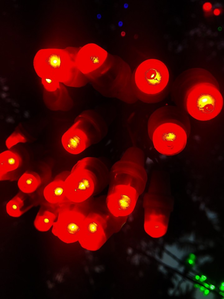 BUNCHES OF LIGHTS