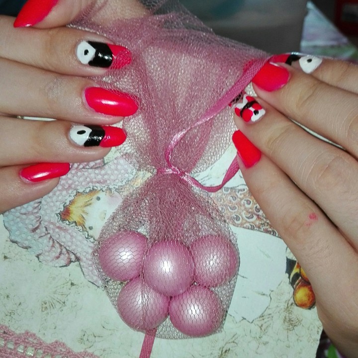 nails by Eleftheria