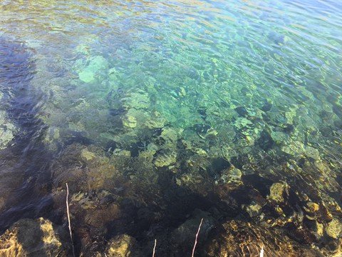 вода