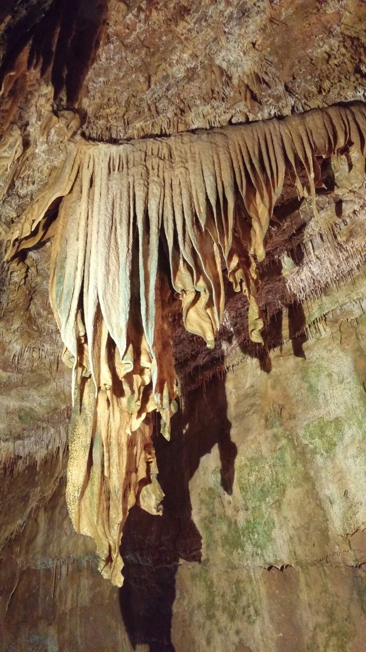 Smoke Hole Caverns