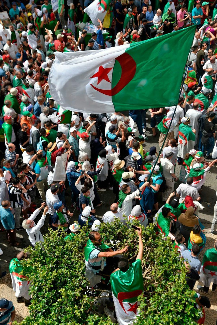 1 november..The anniversary of the outbreak of the Algerian❤