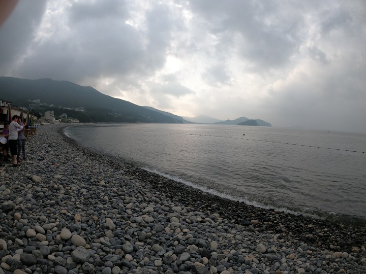 망치몽돌해수욕장