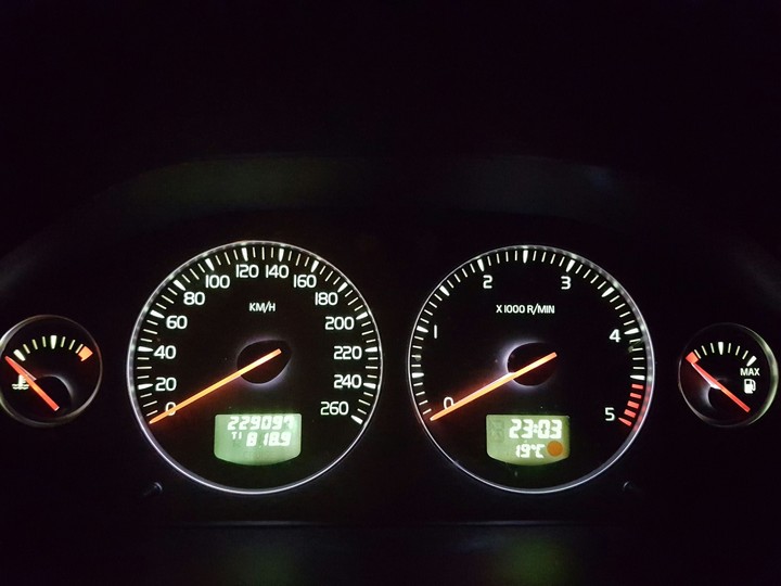 Volvo, summer, night