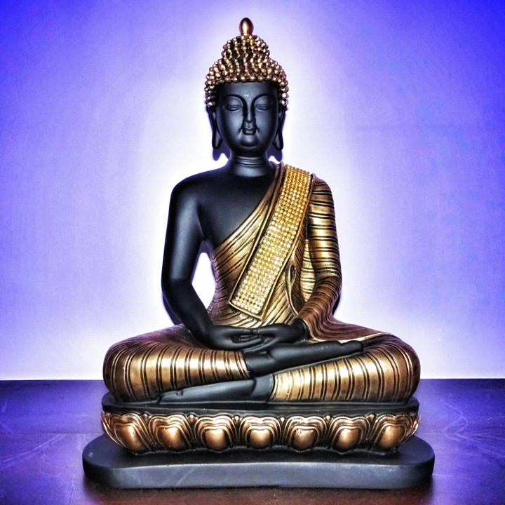 Buddha statue