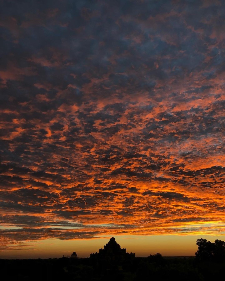 Sunrise in Bagan •Axye~