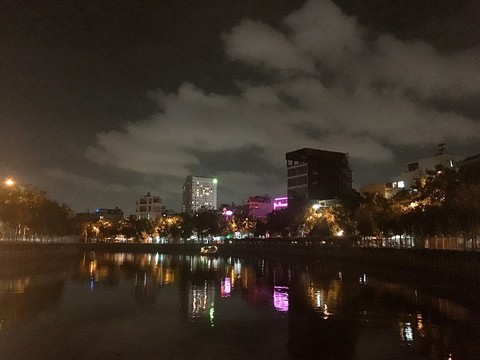 Bến thuyền.