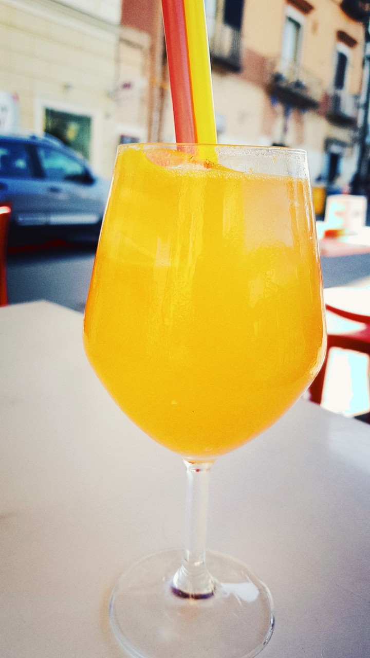 happy hour
