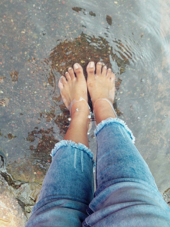 feets