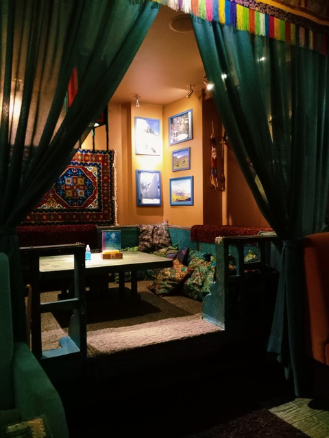 Fanateka restaurant, east hall