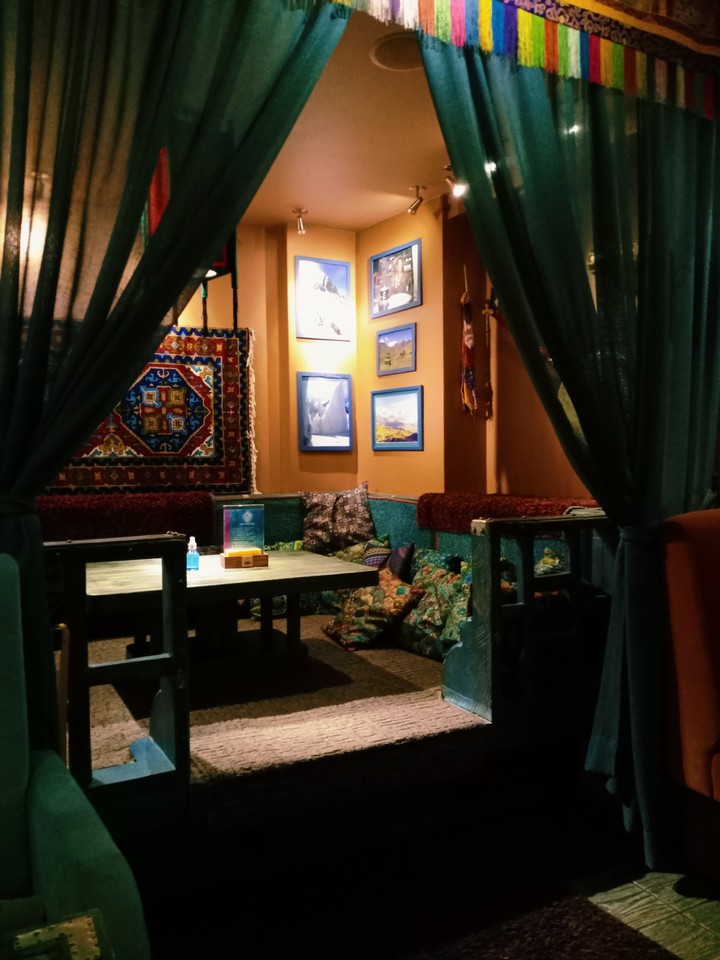 Fanateka restaurant, east hall