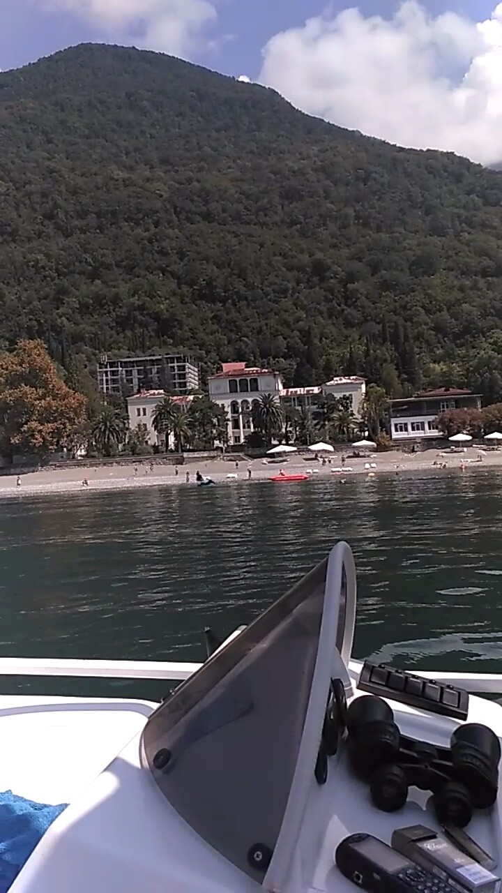 море