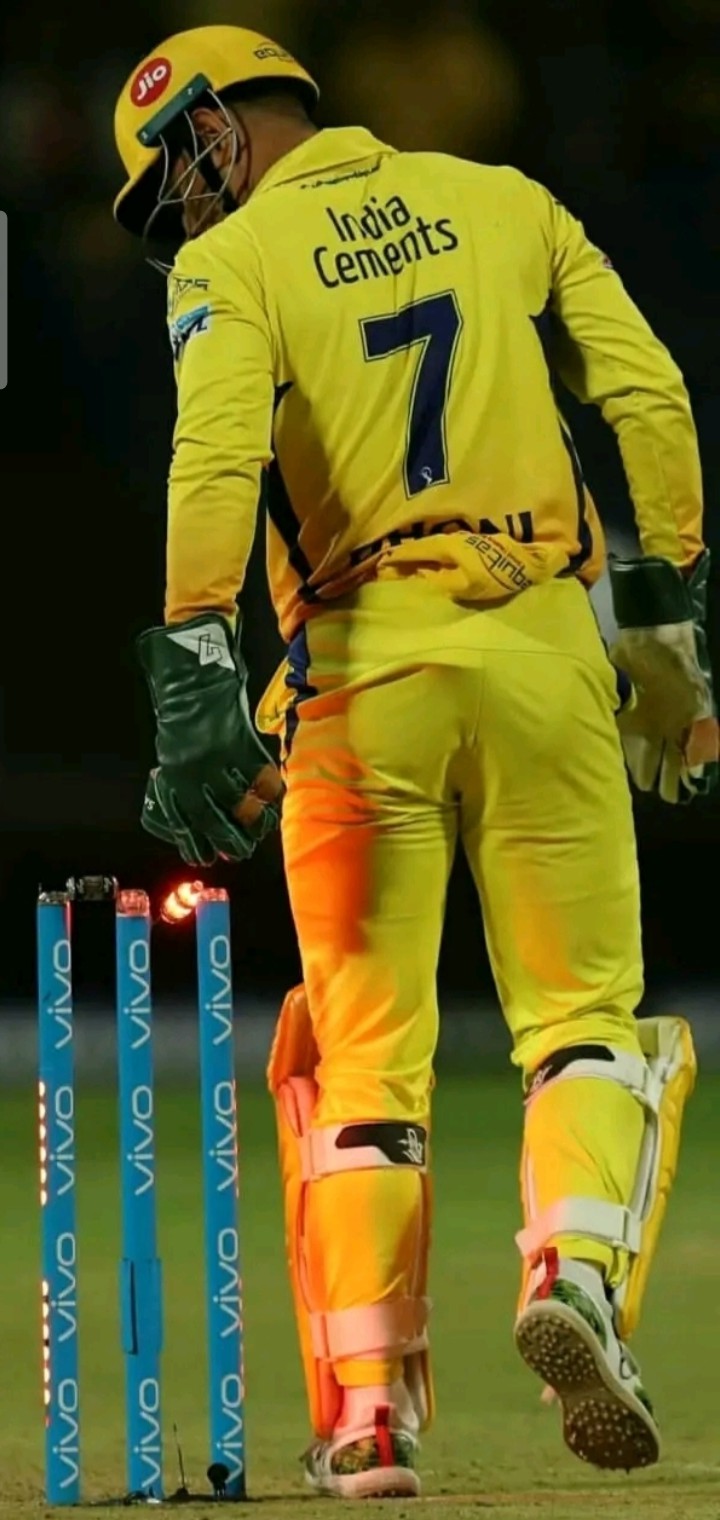 Dhoni
