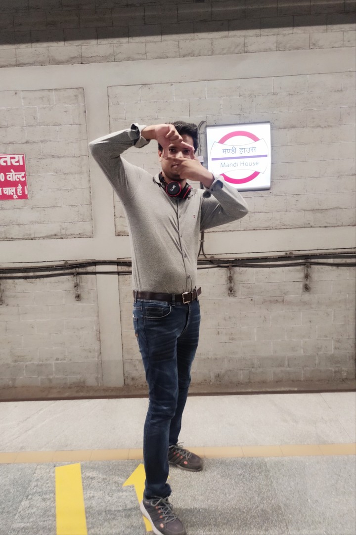Standing one eye full
