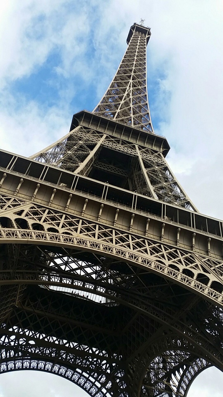 eiffel tower