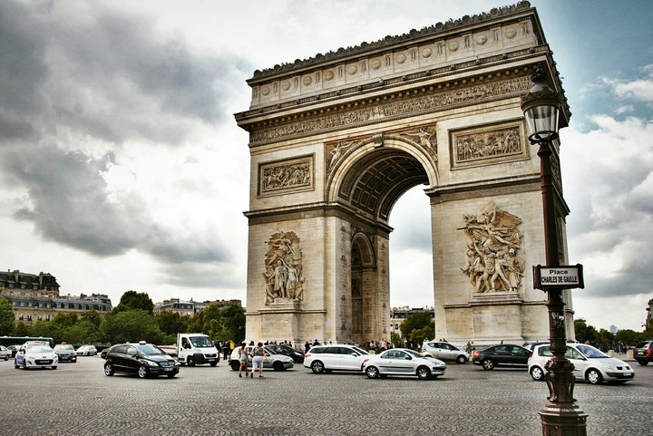 Paris, Place Charles de Gaule