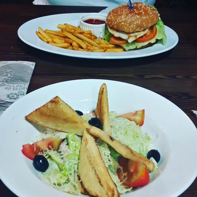 cafe food salads burgers meet friend