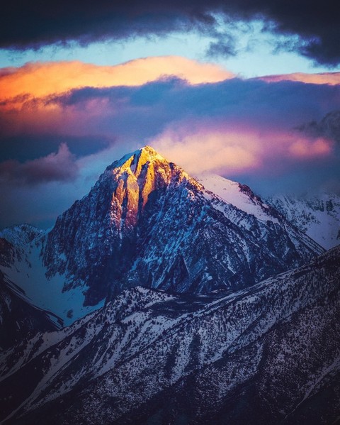 GOLDEN MOUNTAIN