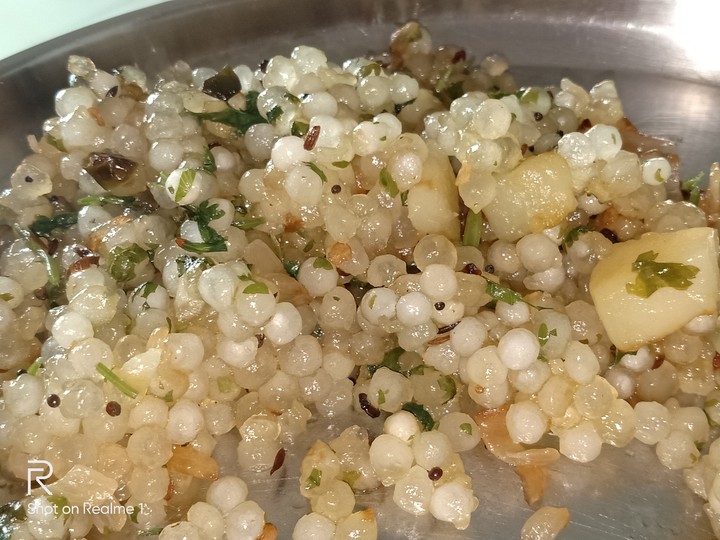 Indian food sabudana kichdi