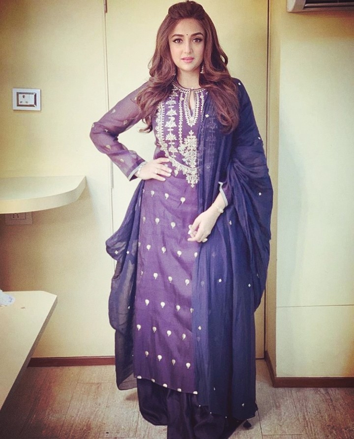 monali thakur