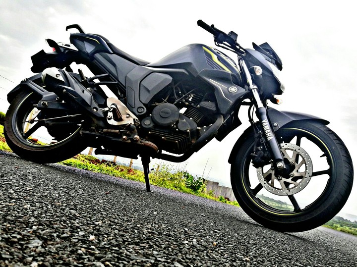 Yamaha FZ-S
