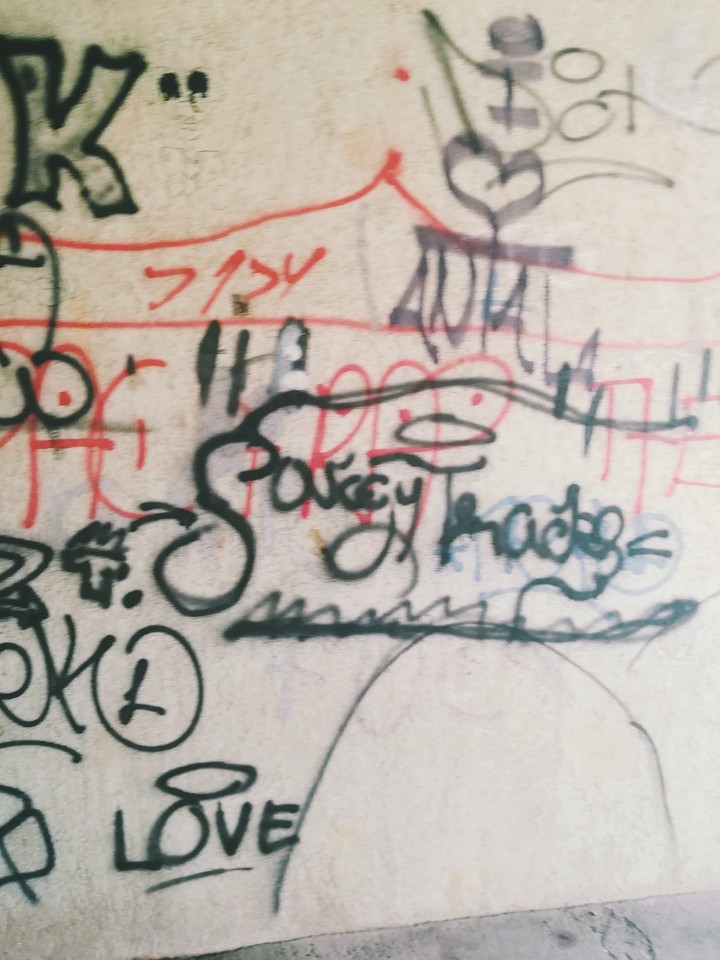 GRAFFITI