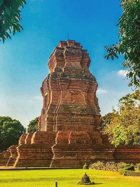 candi 03