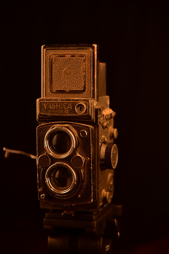 Vintage Camera Yashica Mat124 G