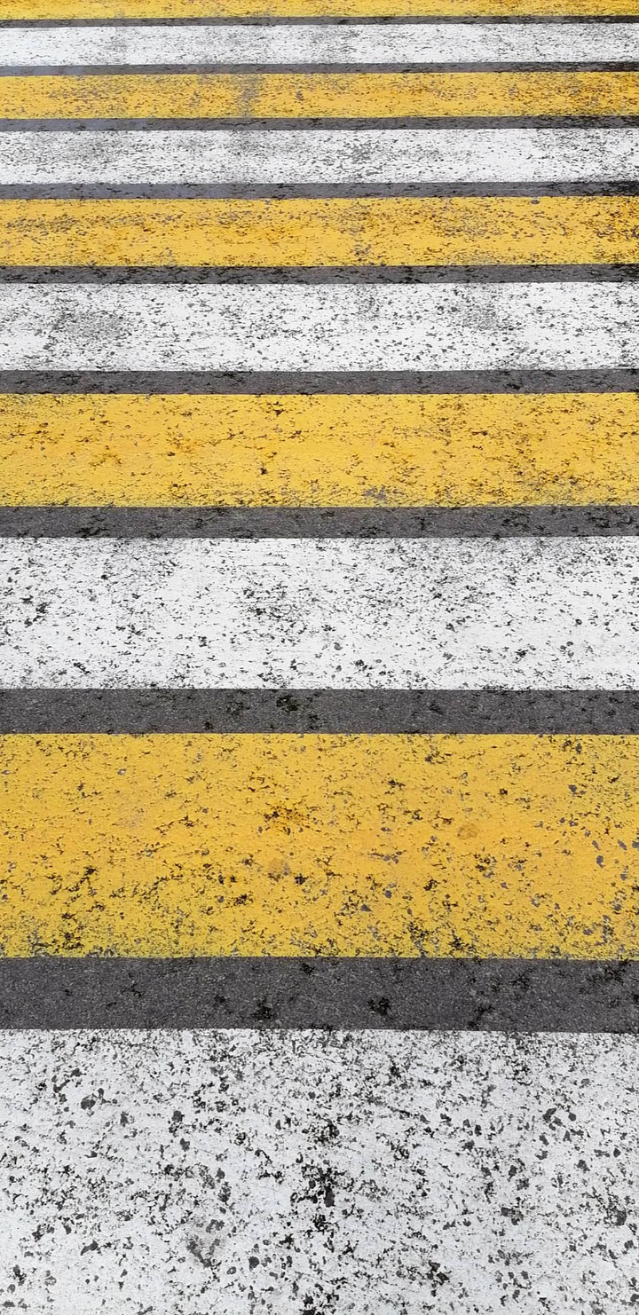 line yellow