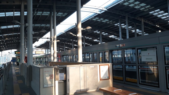 Metro in the morning