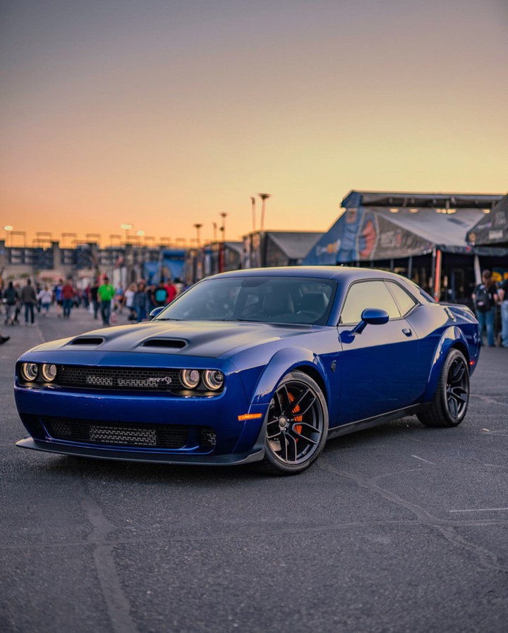 Dodge Challenger Hellcat SRT
