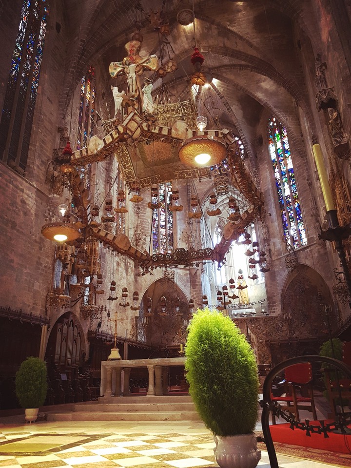 La Cattedrale e il Mare