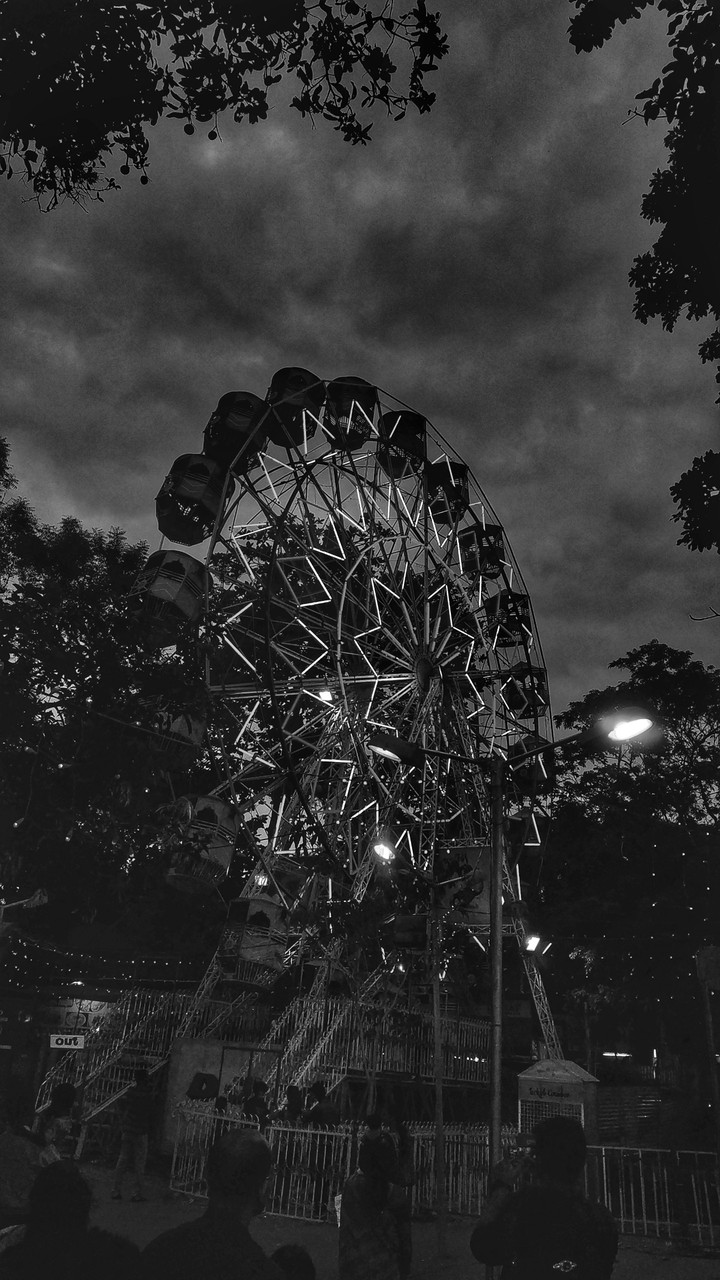 giant wheel