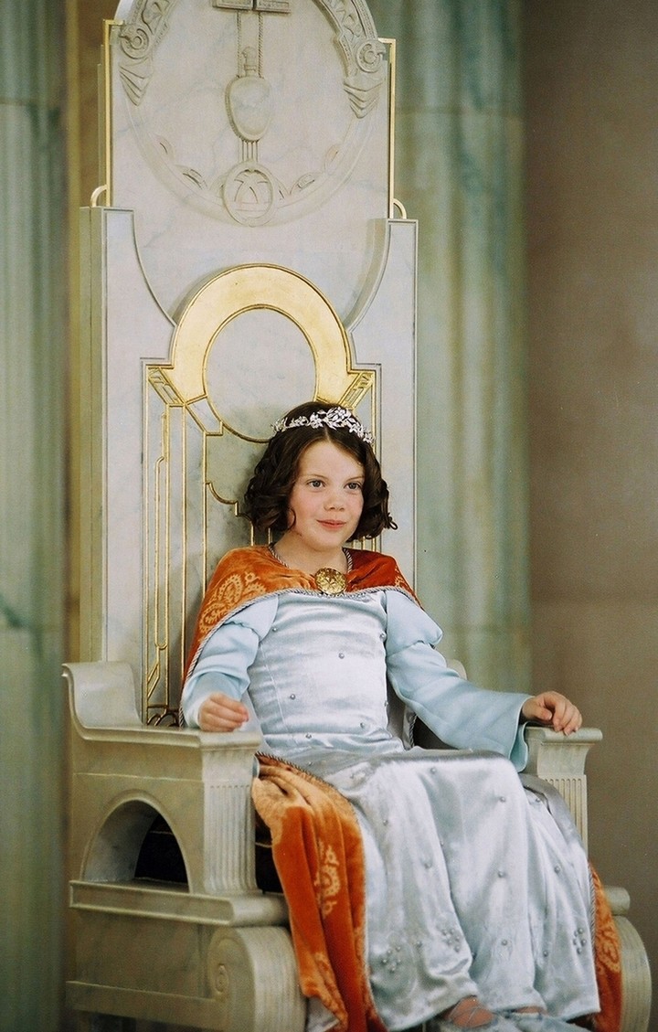 Queen Lucy The Valiant