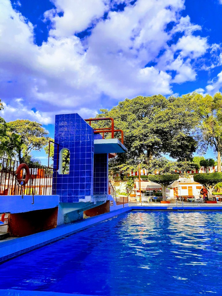Azul
