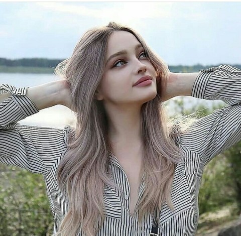 юная