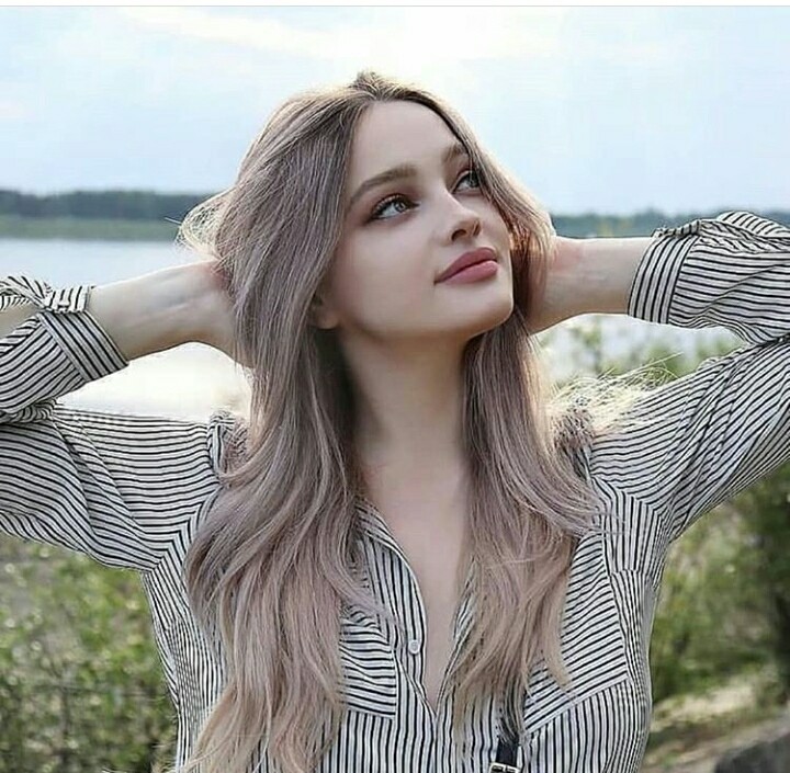 юная