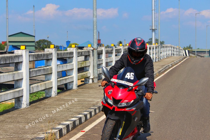 R15 yamaha