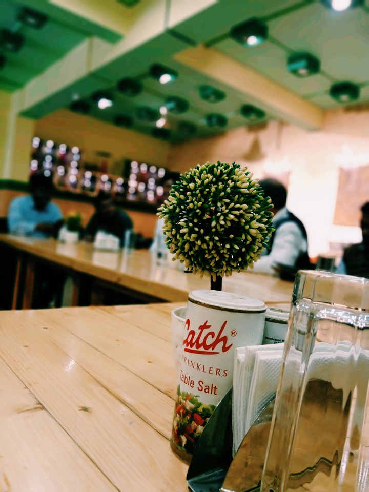 Live Food Corner