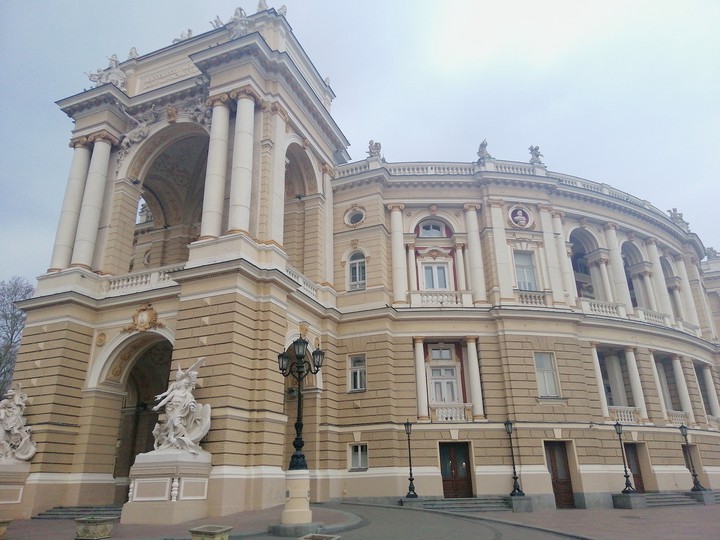 Одесский Национальный Академический театр оперы и балета