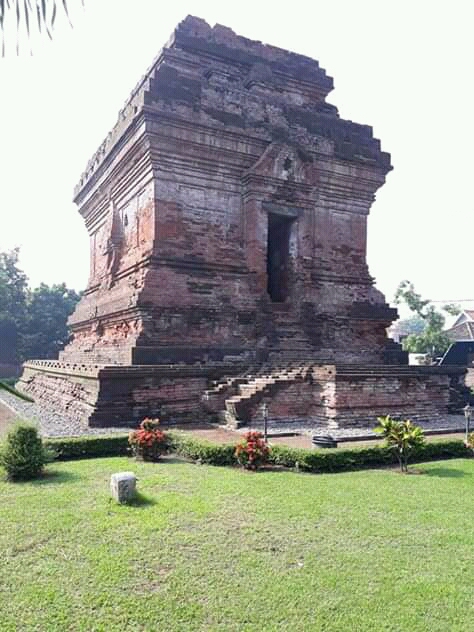 candi 08