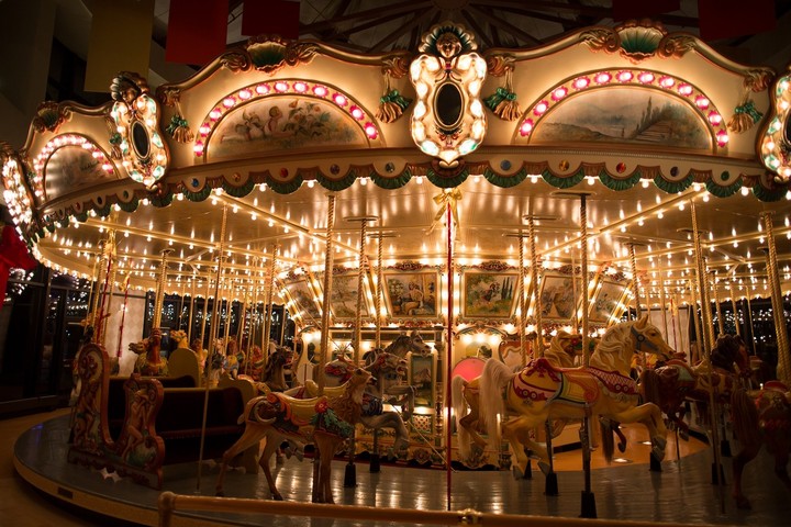 Carousel Wallpaper
