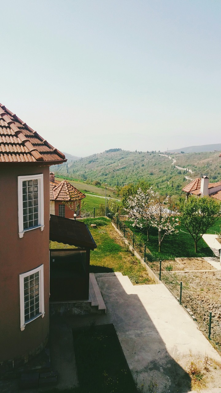 A great village at the top of the mountain