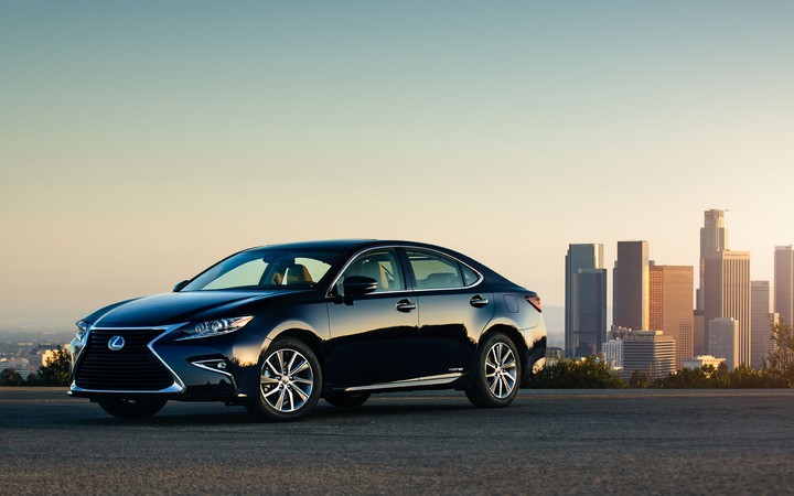 Lexus ES 2016