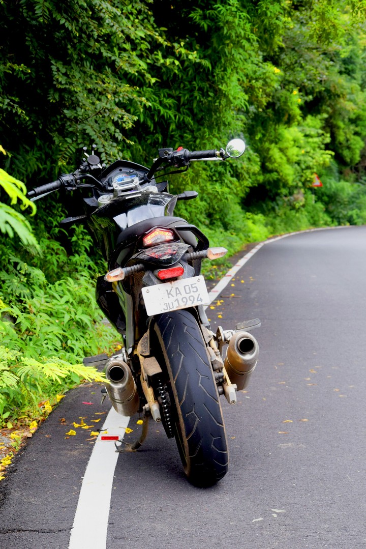 Mahindra Mojo