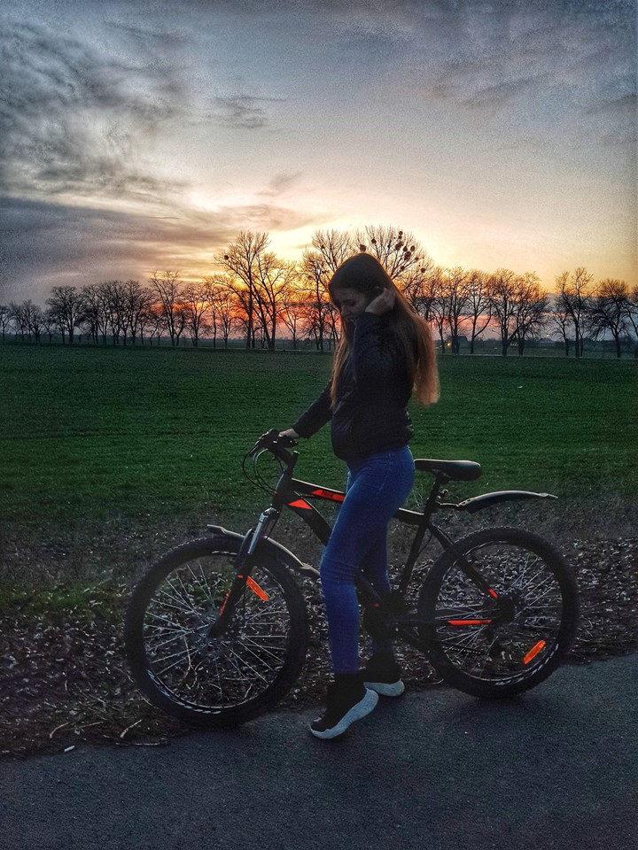 #велоспорт# велопрогулка#девушка#велик#закат